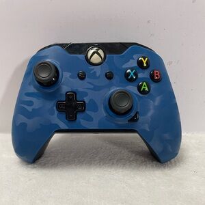 Wired Game Controller for Xbox One Camouflage Blue 048-082 2520 EQB